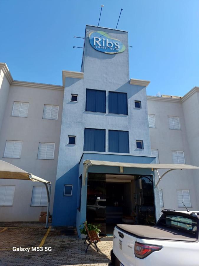 Ribs Hotel ピアウイ エクステリア 写真